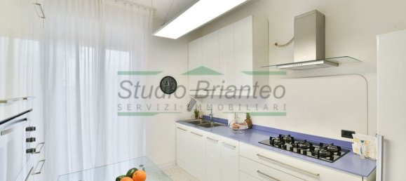 Apartamento T3 em Seregno, Italy N.º 364344 3