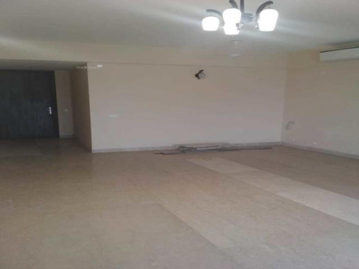 2 bedrooms House in Gurgaon, India No. 22015