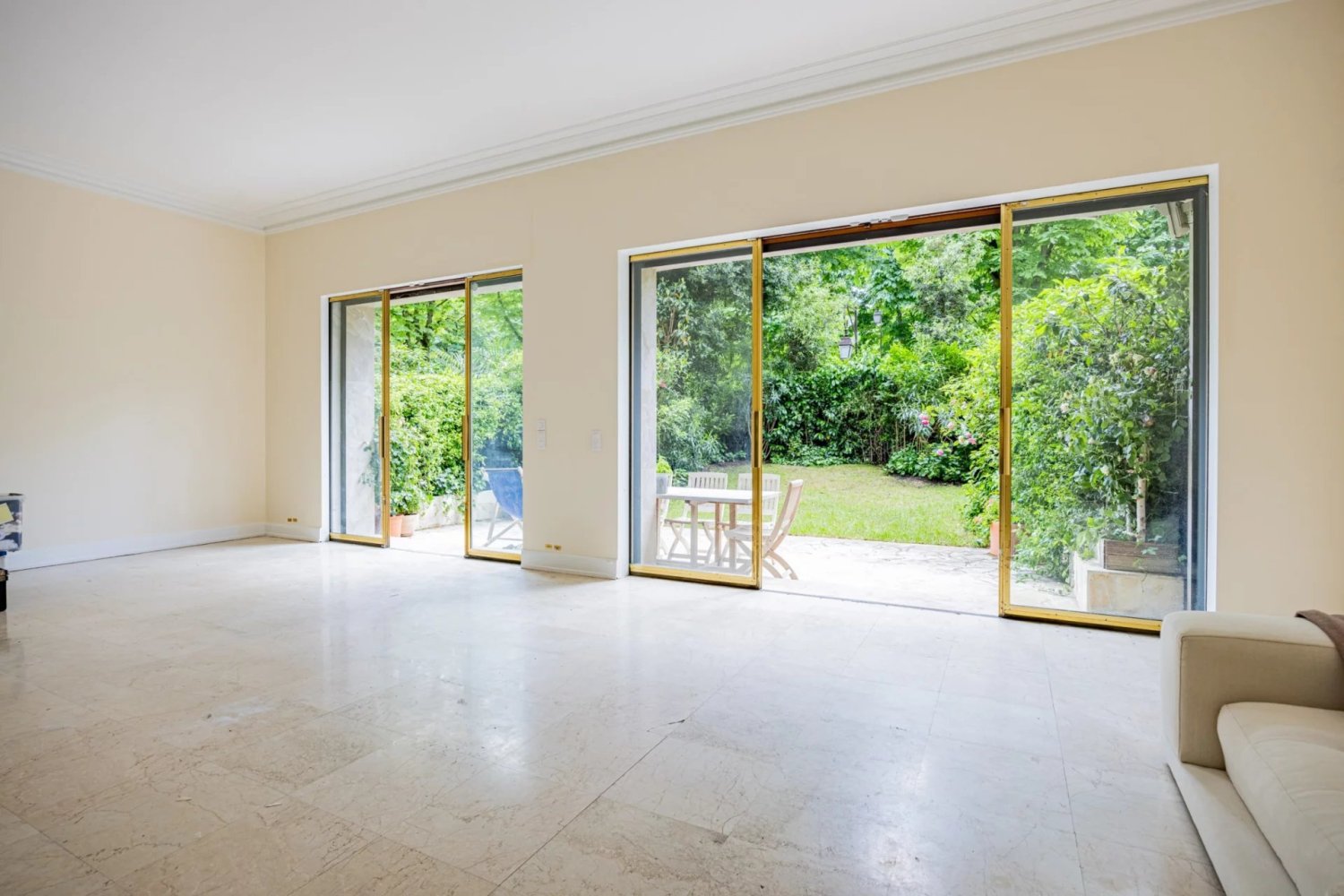 2 bedrooms Apartment in Neuilly-sur-Seine, France No. 178567