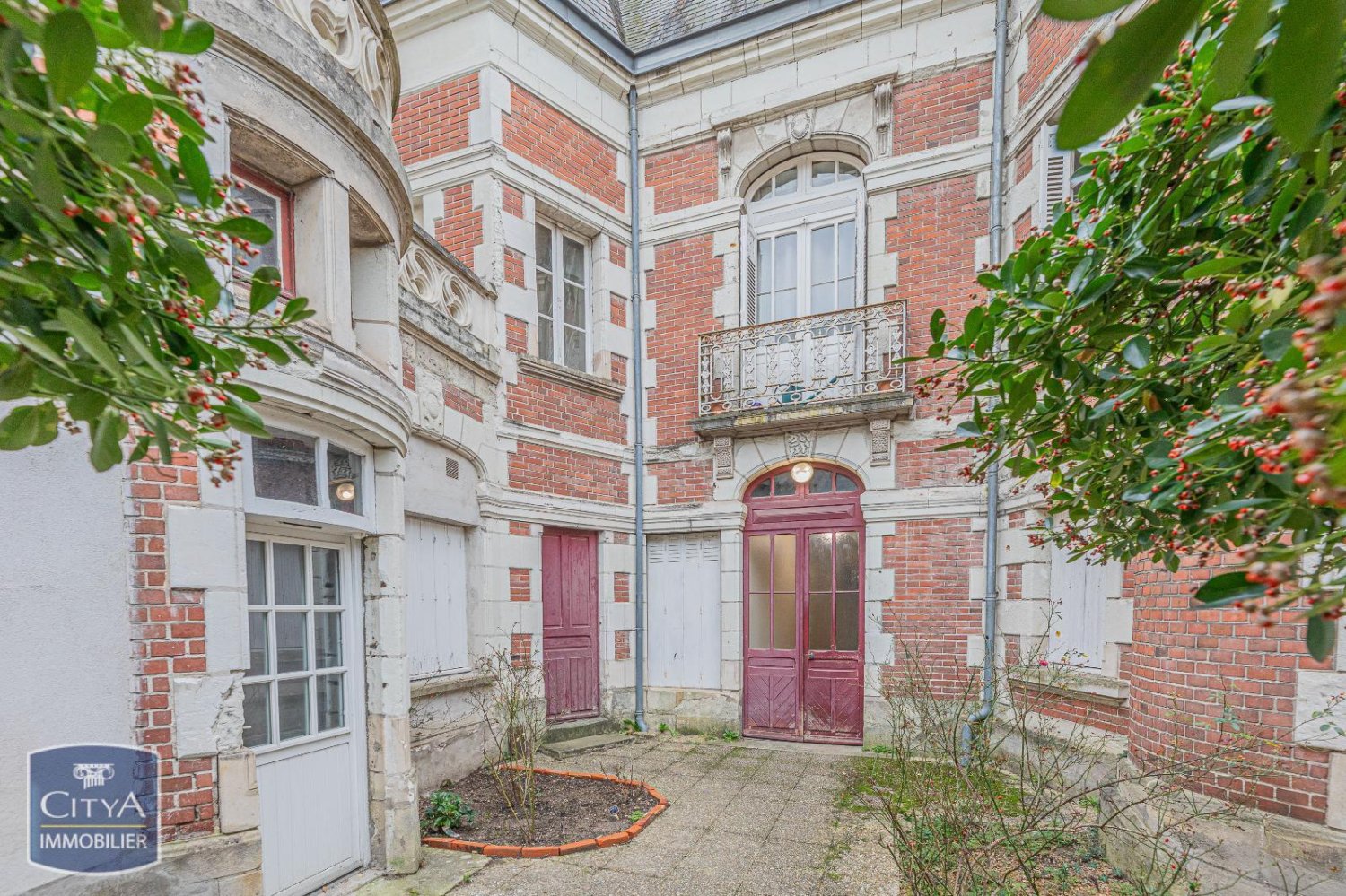 Квартира с 1 спальней в Тур, Франция № 85456