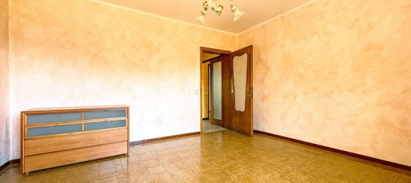 3 غرف نوم شقة في Gozzano, Italy رقم 289205 14