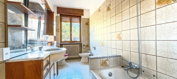 3 غرف نوم شقة في Gozzano, Italy رقم 289205 16