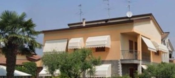 Квартира с 7 комнатами в Майрано, Италия № 215485 2