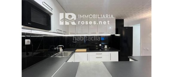 2 bedrooms Apartment in Empuriabrava, Spain No. 22183 5