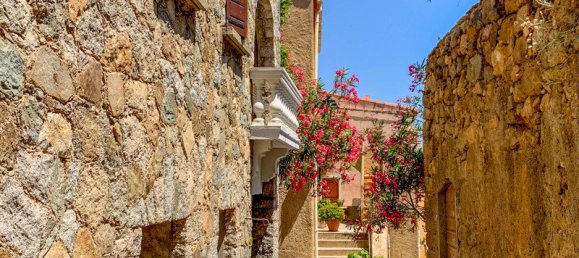 5 bedrooms Townhouse in Cateri, France No. 92648 9