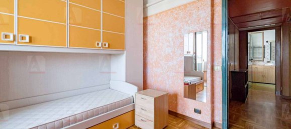 Квартира с 2 спальнями в Рим, Италия № 46803 16