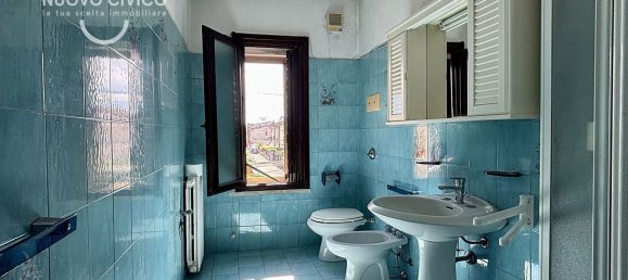 4 bedrooms House in Verona, Italy No. 359188 7