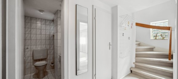 Бунгало с 6 комнатами в Эрланген, Германия № 21541 20