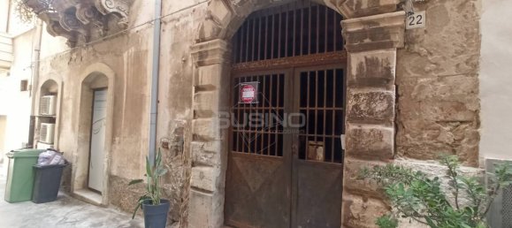 2 rooms Commercial property in Syracuse, Italy No. 348930 11
