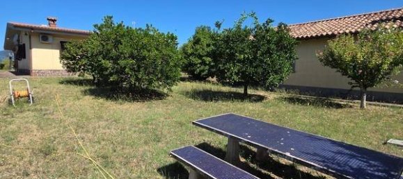 3 Schlafzimmer Villa in Cori, Italy, Nr. 303369 2