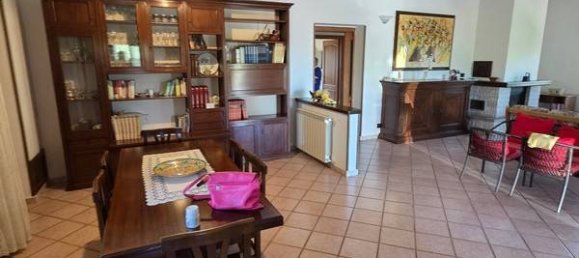 3 Schlafzimmer Villa in Cori, Italy, Nr. 303369 7