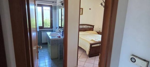 3 Schlafzimmer Villa in Cori, Italy, Nr. 303369 11