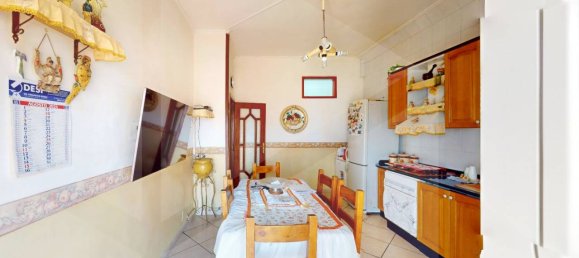 Apartamento de 3 habitaciónes en Arzano, Italy No. 23948 4