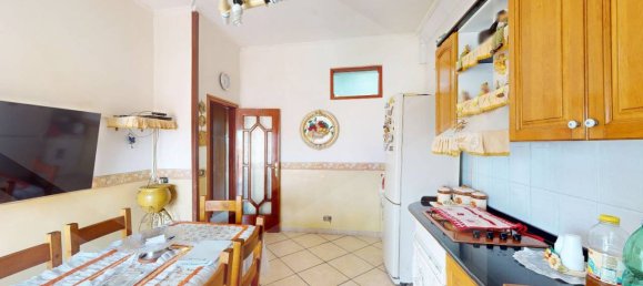 Apartamento de 3 habitaciónes en Arzano, Italy No. 23948 2