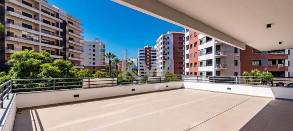 Квартира с 3 спальнями в Одивелаш, Португалия № 64007 14