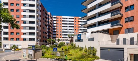 Квартира с 3 спальнями в Одивелаш, Португалия № 64007 33