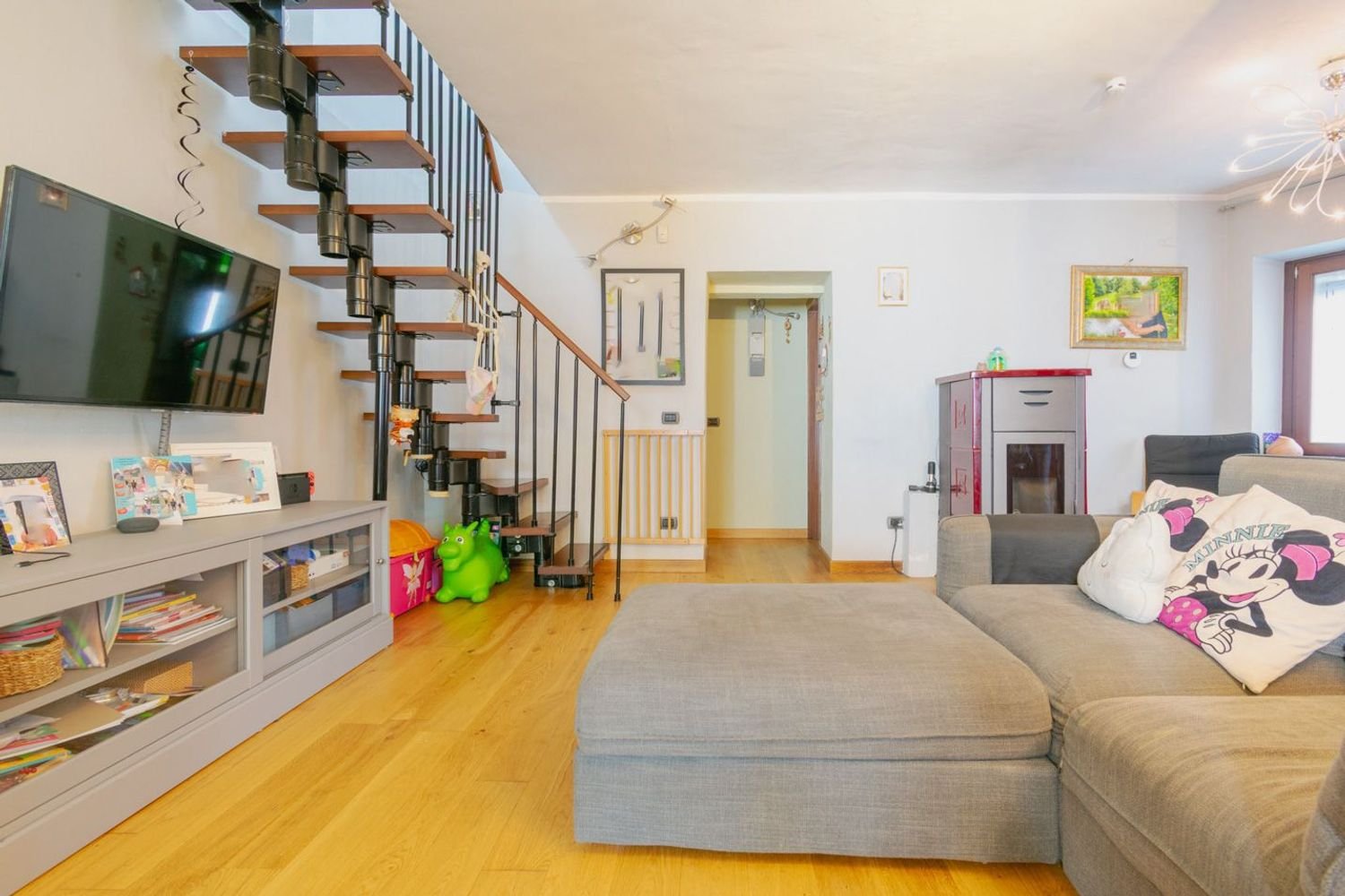 5 bedrooms House in Vigliano Biellese, Italy No. 376472