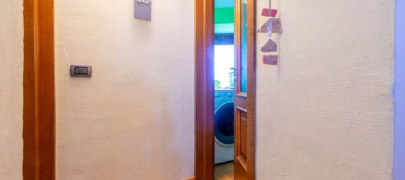 5 bedrooms House in Vigliano Biellese, Italy No. 376472 10