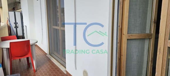 3 rooms Apartment in Piacenza, Italy No. 36279 6