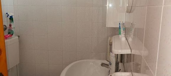 Casa de 4 habitaciónes en Toritto, Italy No. 37410 20