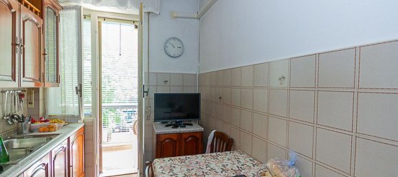 3-salle Appartement à Sant'Angelo Lodigiano, Italy No. 314737 7
