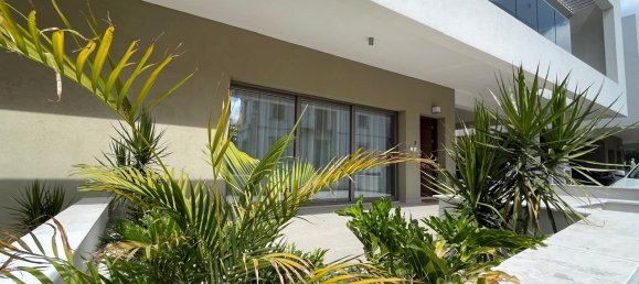 3 bedrooms Apartment in Paphos, Cyprus No. 4520 3