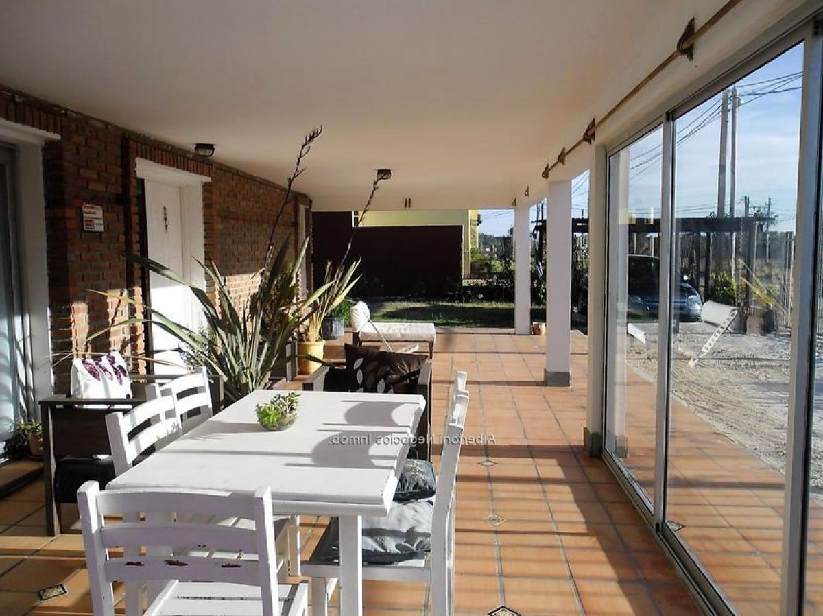 3 Schlafzimmer Haus in Canelones, Uruguay, Nr. 2261