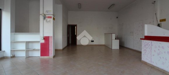 Коммерческая недвижимость с 1 комнатой в Бриндизи, Италия № 135136 6