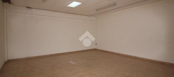 Коммерческая недвижимость с 1 комнатой в Бриндизи, Италия № 135136 7