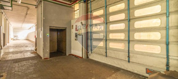 4 rooms Commercial property in Borgomanero, Italy No. 56281 7