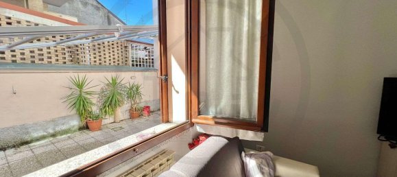 2 rooms Apartment in Lissone, Italy No. 1772 6