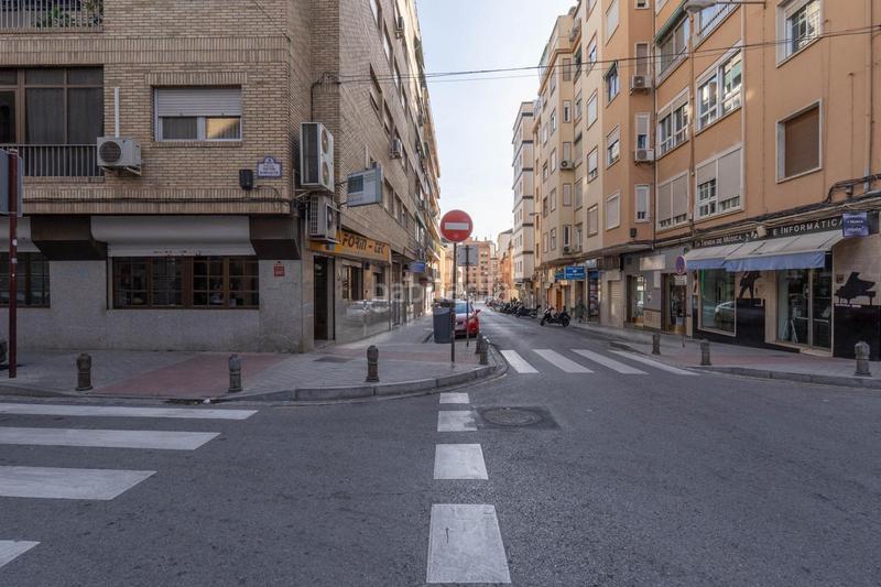 Propriété commerciale à Granada, Spain 61m² No. 176865