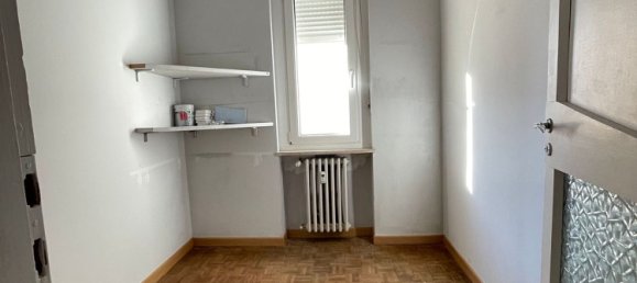 5 rooms Apartment in Canelli, Italy No. 92438 7