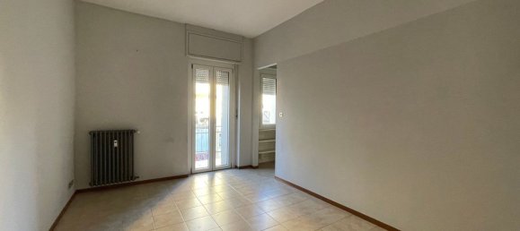 5 rooms Apartment in Canelli, Italy No. 92438 15