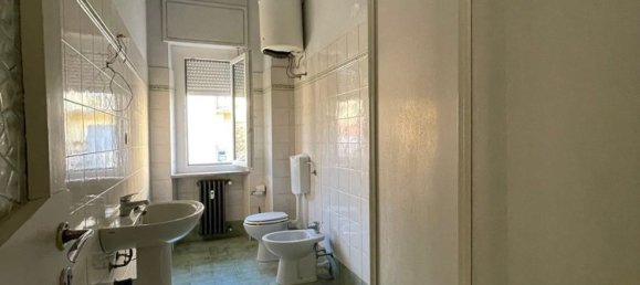 5 rooms Apartment in Canelli, Italy No. 92438 9