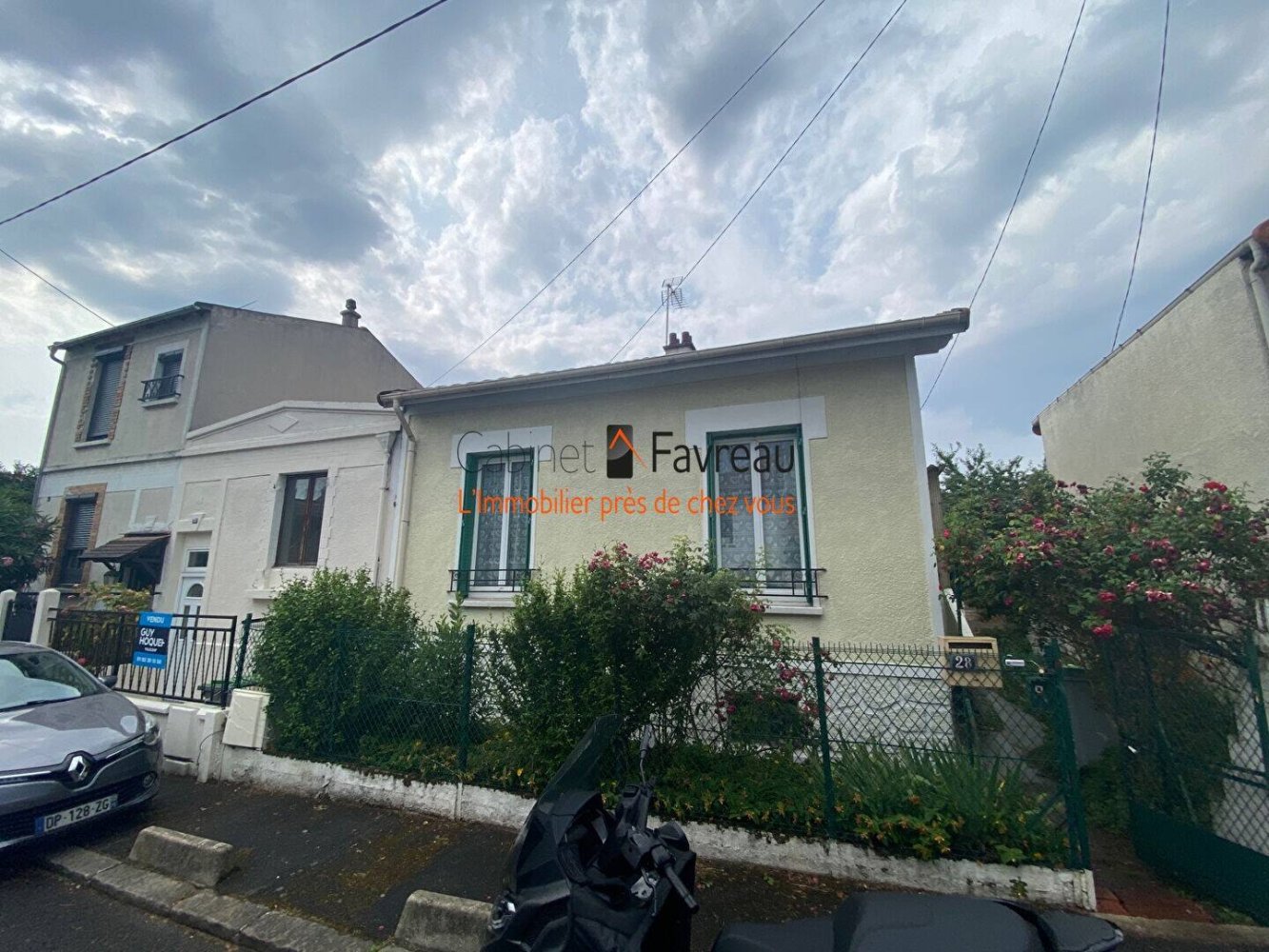 Villa de 2 dormitorios en Villejuif, France No. 176581