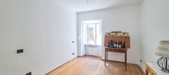 2 rooms Apartment in Rome, Italy No. 52648 12