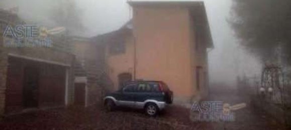 4 bedrooms Apartment in Cantagallo, Italy No. 365073 4