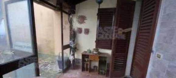 4 bedrooms Apartment in Cantagallo, Italy No. 365073 6