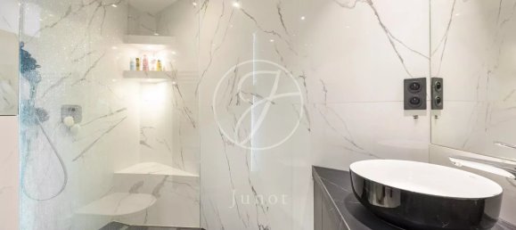 Apartamento de 3 dormitorios en Paris, France No. 347957 11