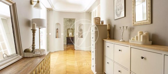 Apartamento de 3 dormitorios en Paris, France No. 347957 12