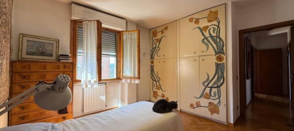 5 rooms Apartment in Scandicci, Italy No. 40804 15
