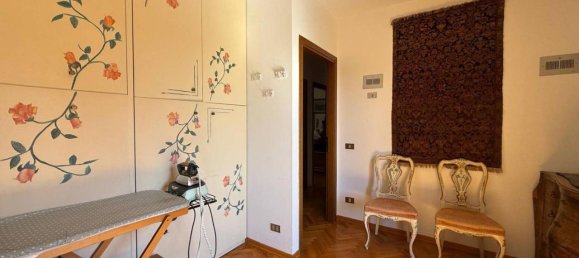 5 rooms Apartment in Scandicci, Italy No. 40804 19