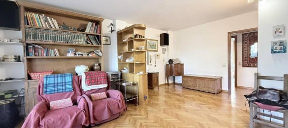5 rooms Apartment in Scandicci, Italy No. 40804 7