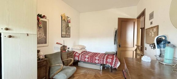 5 rooms Apartment in Scandicci, Italy No. 40804 22