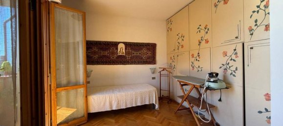 5 rooms Apartment in Scandicci, Italy No. 40804 17