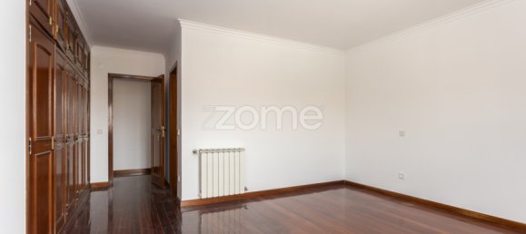 6 غرف نوم منزل في Rio de Mouro, Portugal رقم 301714 29