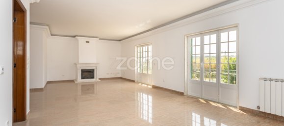 6 غرف نوم منزل في Rio de Mouro, Portugal رقم 301714 16