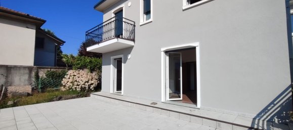 3-Zimmer Wohnung in Inverigo, Italy, Nr. 333688 5