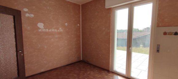 3-Zimmer Wohnung in Inverigo, Italy, Nr. 333688 9